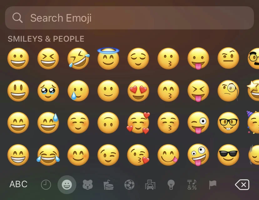 EmoZoom tweak for iOS 8.3 - iOS 17.5
